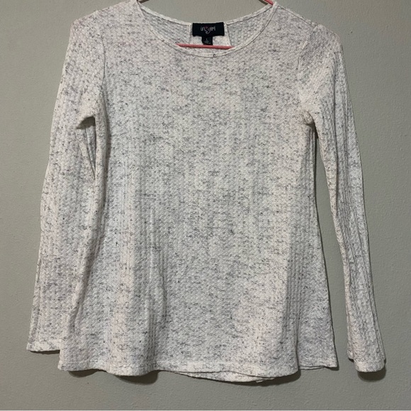 Gray Long Sleeve Light Thermal Top by In Girl - Picture 1 of 3